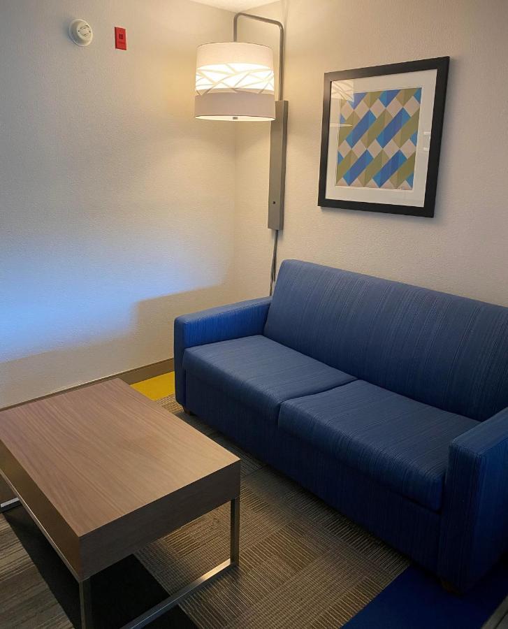 Holiday Inn Express & Suites Columbia-I-26 @ Harbison Blvd By Ihg Екстер'єр фото