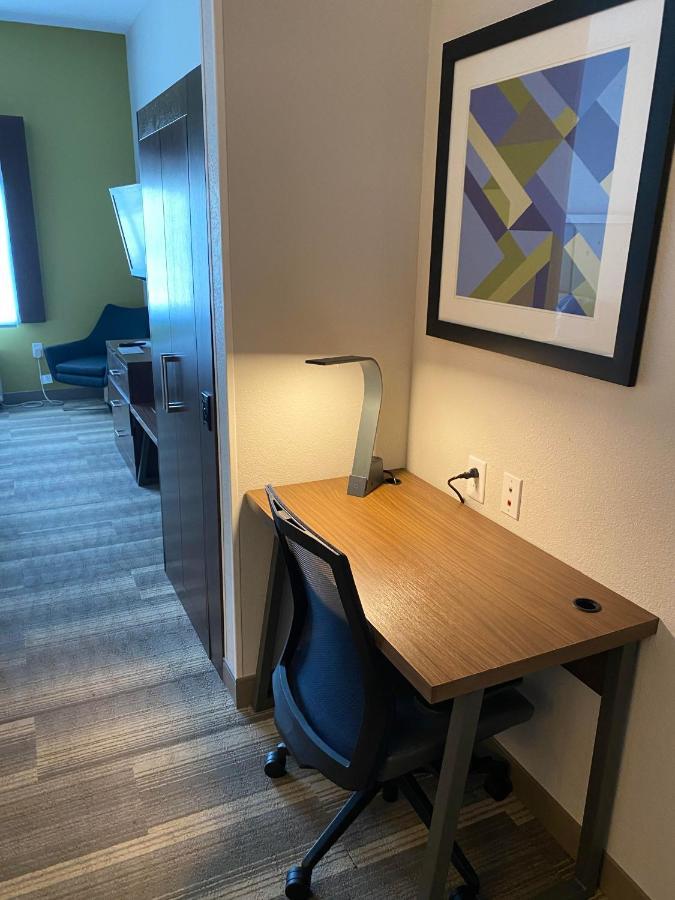 Holiday Inn Express & Suites Columbia-I-26 @ Harbison Blvd By Ihg Екстер'єр фото
