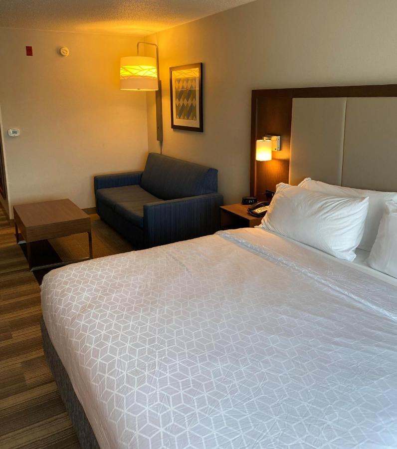 Holiday Inn Express & Suites Columbia-I-26 @ Harbison Blvd By Ihg Екстер'єр фото