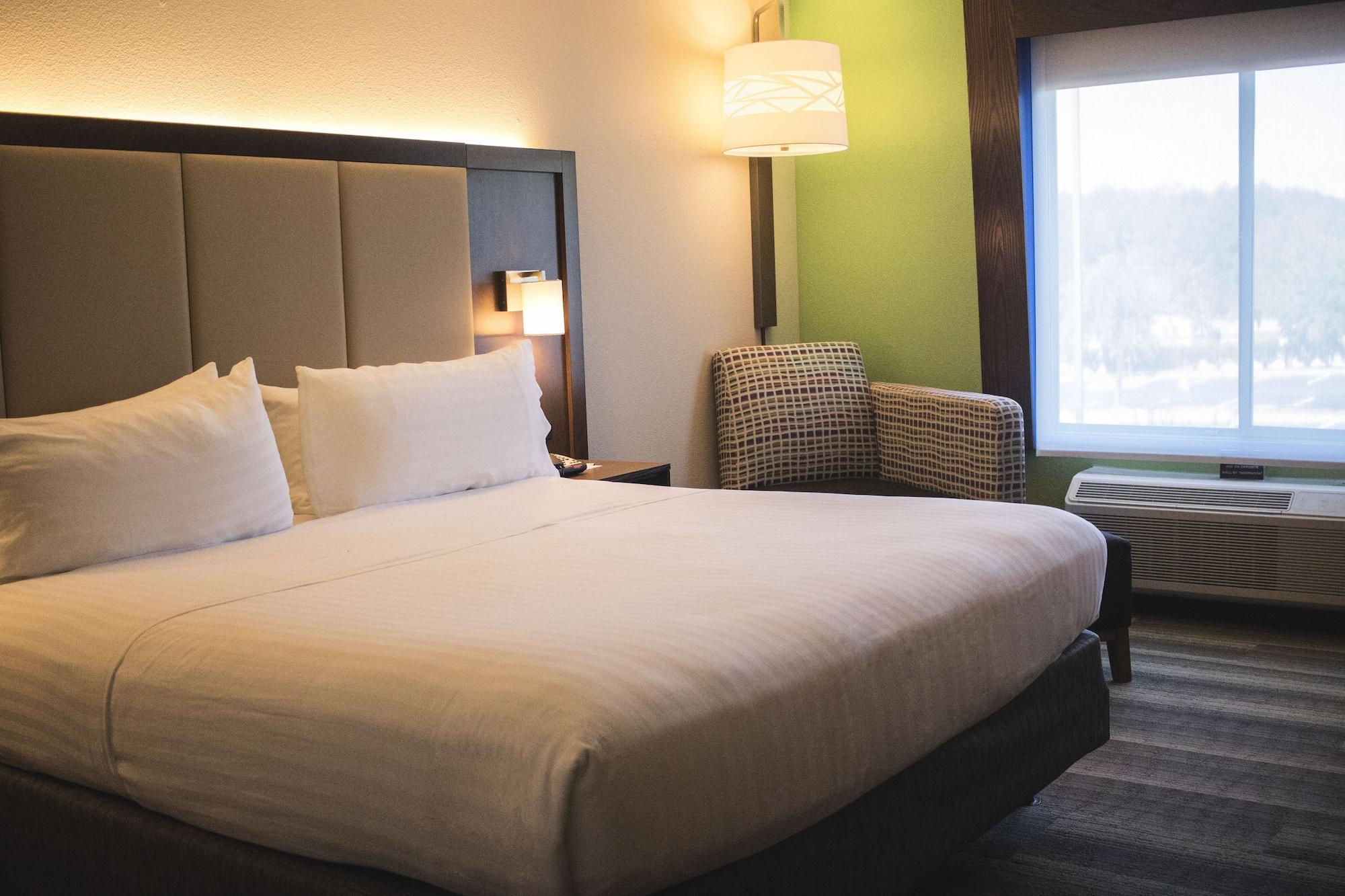 Holiday Inn Express & Suites Columbia-I-26 @ Harbison Blvd By Ihg Екстер'єр фото