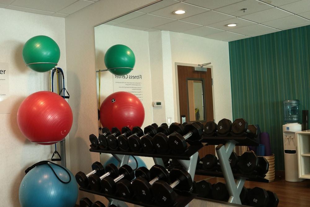 Holiday Inn Express & Suites Columbia-I-26 @ Harbison Blvd By Ihg Екстер'єр фото