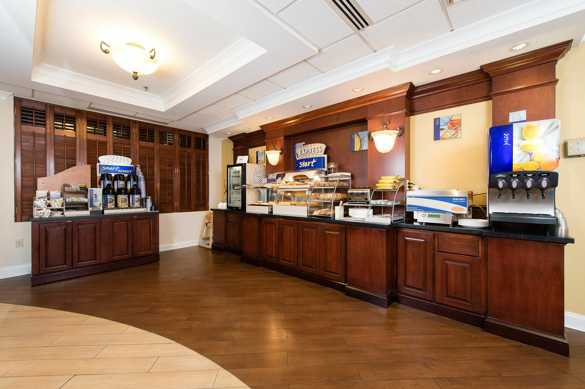 Holiday Inn Express & Suites Columbia-I-26 @ Harbison Blvd By Ihg Екстер'єр фото