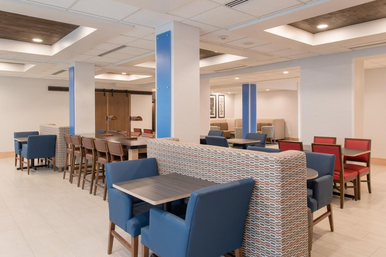 Holiday Inn Express & Suites Columbia-I-26 @ Harbison Blvd By Ihg Екстер'єр фото